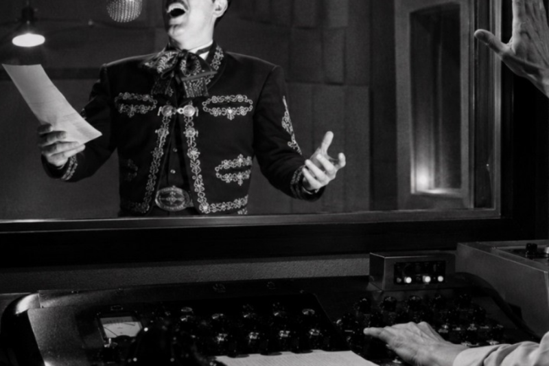 Agustín Lara DETUVO la Grabación Cuando Pedro Infante Cantó “Solamente una Vez”, Lo que Hizo Después