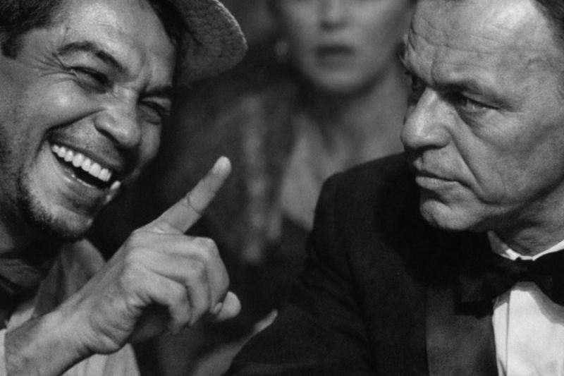 Cantinflas se BURLÓ de Frank Sinatra cuando lo desafió —su respuesta dejó a toda la sala en silencio