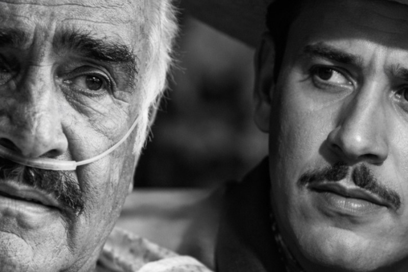 En su lecho de muerte, VICENTE FERNÁNDEZ REVELÓ el SECRETO que guardó sobre PEDRO INFANTE