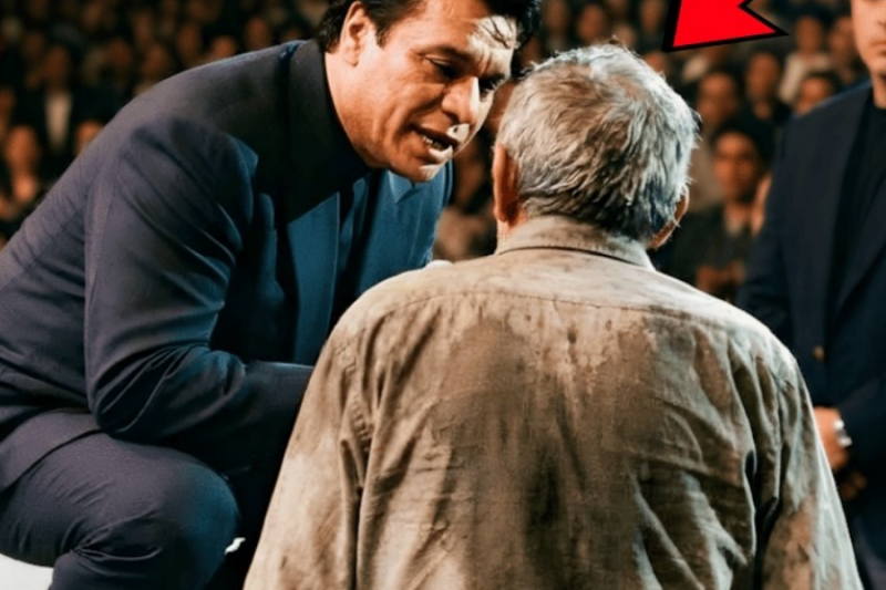 Juan Gabriel DETUVO la Canción a Mitad del Show Cuando vio a un Anciano Siendo Impedido de Entrar