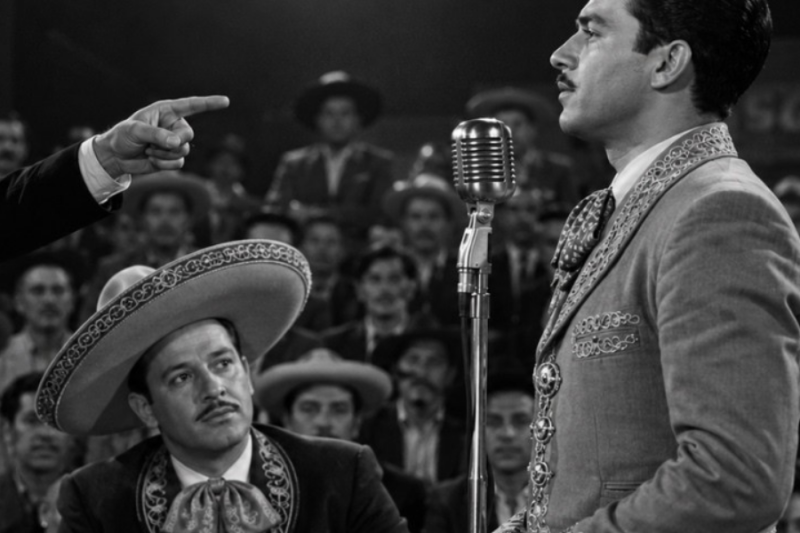 Le dijo a Jorge Negrete “Si sabes cantar Cielito Lindo, sube” — Pero Pedro Infante lo oyó todo