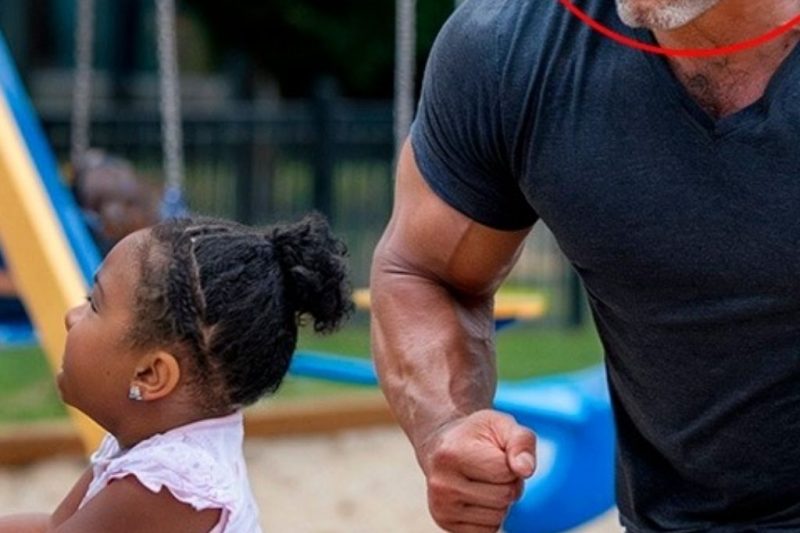 Racist Officer Attacks Black Girl, But Dwayne Johnson Fights Back