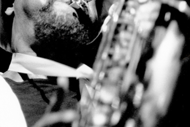 El día que Sonny Rollins abandonó todo para tocar saxofón bajo un puente