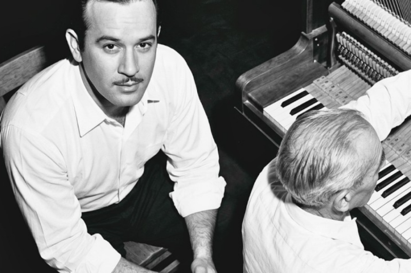 Pedro Infante Se Quedó Solo Con Un Afinador — Lo Que Hizo Esa Noche Salió a la Luz 17 Años Después
