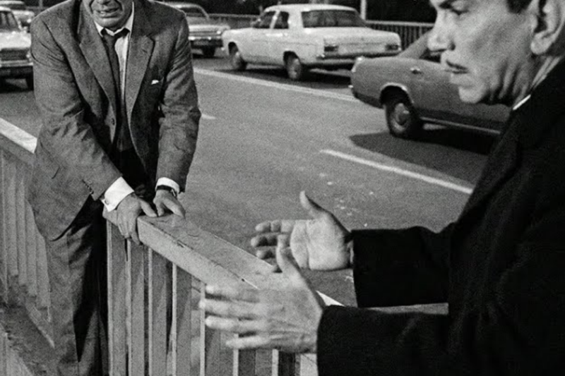 Cantinflas vio hombre en BORDE DE PUENTE a punto de saltar—lo que hizo en 25 minutos lo DESTRUYÓ