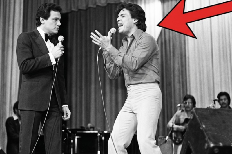 Juan Gabriel RETÓ a José José a un Duelo de Interpretación — El Público No Podía Creer lo que Veía
