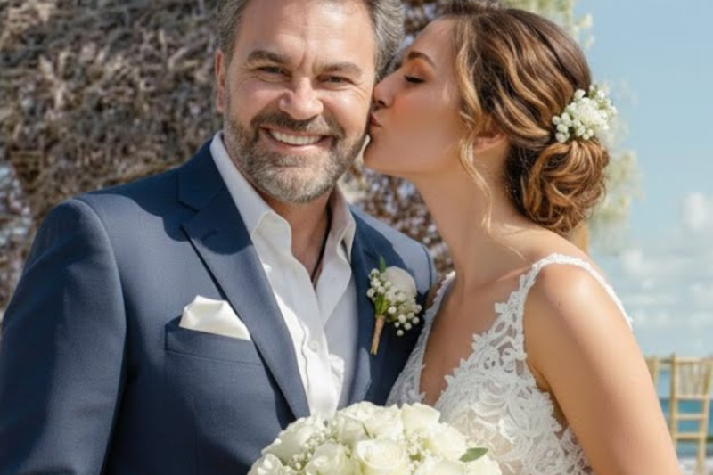 Después de diez meses de noviazgo, Manuel Mijares finalmente anunció su día especial y su nuevo amor r